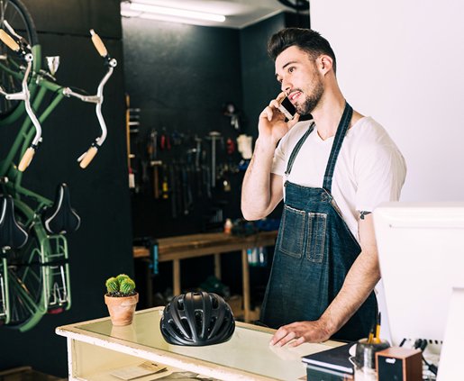Team providing personalised lending advice to help small businesses secure the right finance